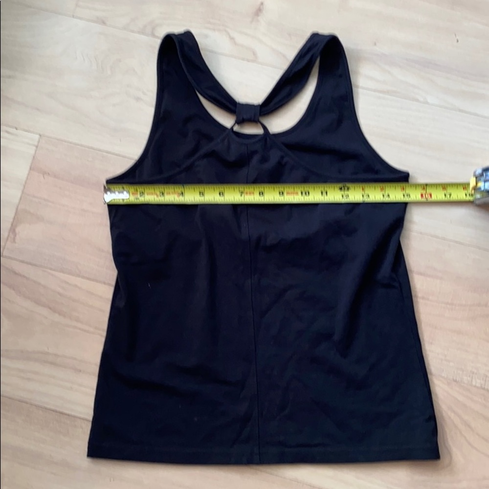 Workout Top with Bra - Picture 4 of 6